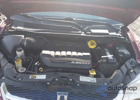 2017 Dodge Grand Caravan Sxt z USA, uszkodzony, nr VIN 2C4RDGCG5HR651509